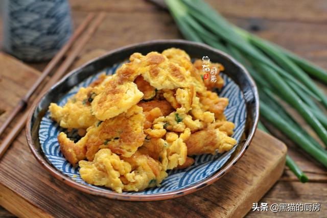 鱼子炒鸡蛋的做法，怎样做鱼子炒鸡蛋（鱼身上这东西别丢了）