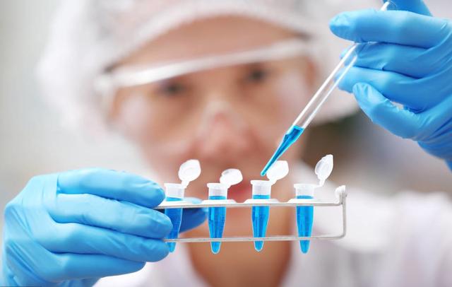 轻度痤疮一天一粒异维a酸，轻度痤疮一天一粒异维a酸会好吗（治疗痤疮时用维A酸类药物）