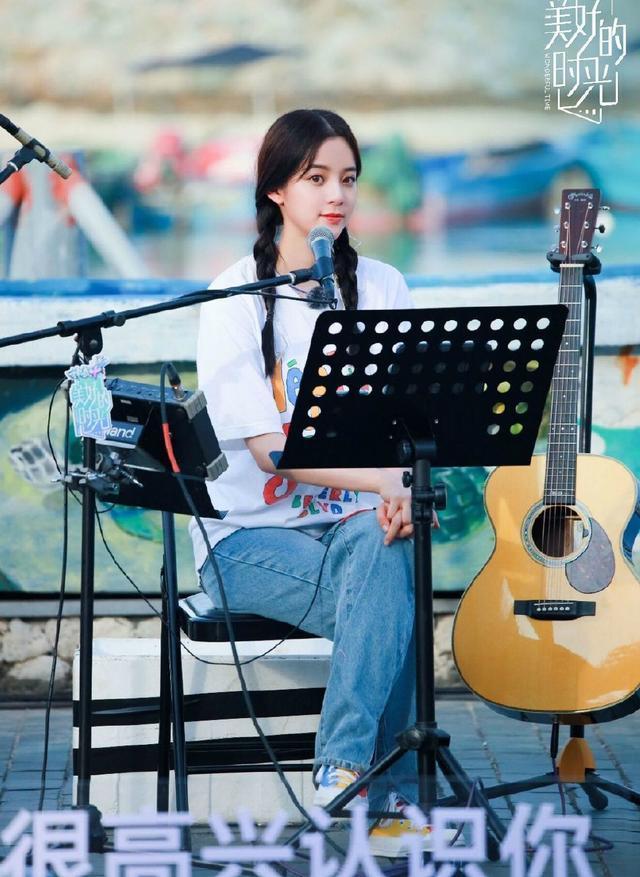 男孩别哭歌词介绍，男孩别哭歌词的寓意（欧阳娜娜的《男孩别哭》真的能触及人们心中最柔软的地方）