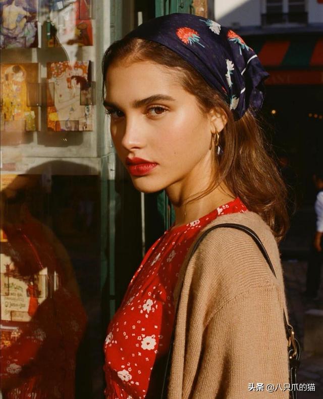 头巾怎么绑，陕西头巾怎么绑（高级女人都爱戴的“赫本味”）