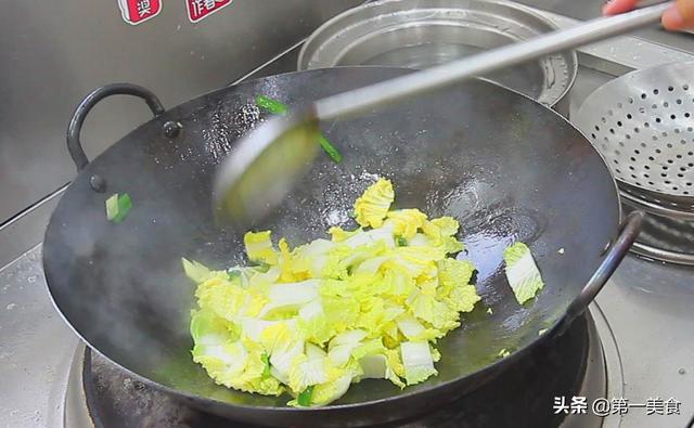 怎么做肉丸子，莲藕和肉怎么做肉丸子（劲道爽滑美味鲜）