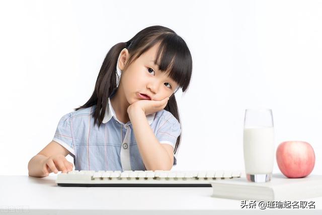 带一的名字，一字取名男孩名字大全集（有着一生平安幸福的美好祝福）