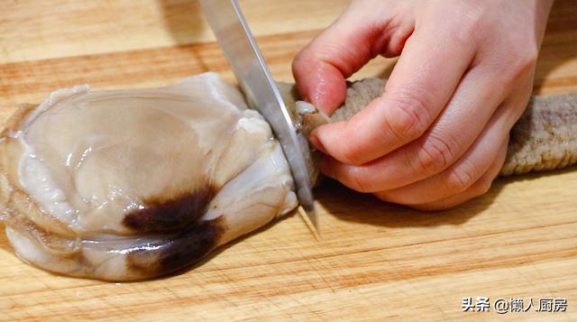 象拔蚌是什么，象拔蚌是什么梗?真正的象拔蚌好吃吗（配上春天的韭菜和豆芽）