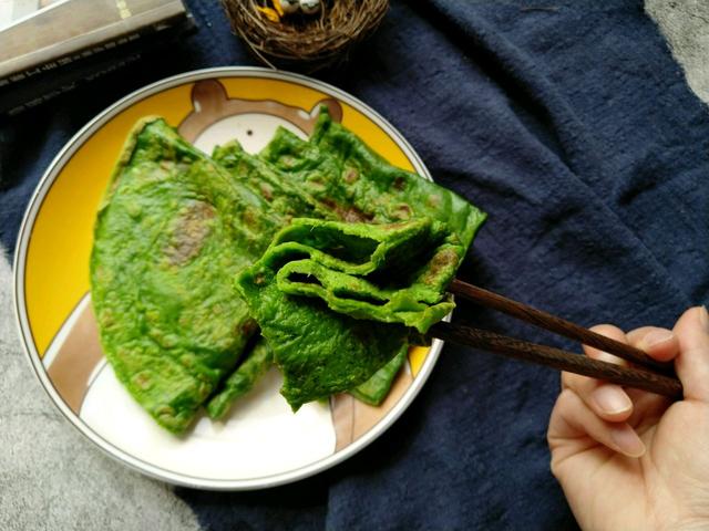 菠菜鸡蛋饼的简单做法，菠菜鸡蛋饼的简单做法窍门（菠菜和鸡蛋摊成饼）