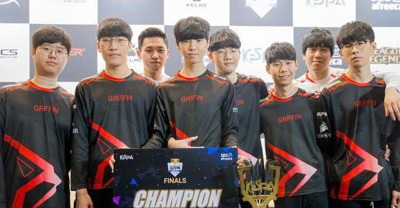 grf战队张极为什么叫格里芬，张极格里芬是哪一期物料（英雄联盟：GRF喂选手剩饭吃）