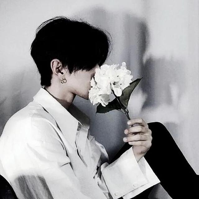 朋友圈壁纸+头像微信，朋友圈壁纸+头像（朋友圈背景图+头像套图）