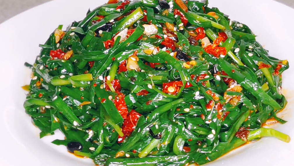 圖片[1]-【涼拌韭菜】做法步驟圖 教你一個鮮嫩吃法 一大盤不夠吃-起舞食譜網