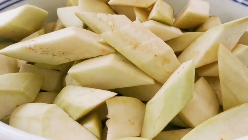 图片[2]-【肉末烧茄子】做法步骤图 比做红烧的香 好吃不油腻-起舞食谱网