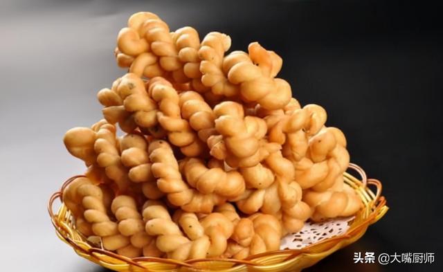 麻花怎么做才能又酥又脆，麻花怎么做又酥又脆教程（酥脆咸香的炸麻花）