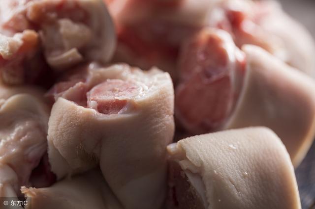 花生猪蹄汤的做法，花生炖猪蹄汤的做法（产妇喝花生猪蹄汤滋补养颜还下奶）