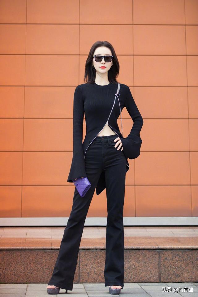 舒畅的穿搭却越来越惊艳了，舒畅近照穿紧身基础装秀出好身材