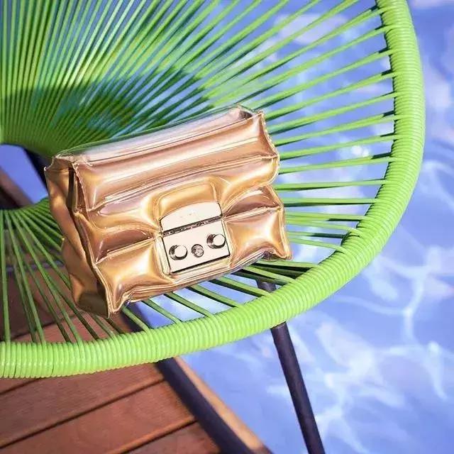 mk包包属于什么档次，MK包包属于什么档次（这五个颜值与质感均在线的包包品牌）