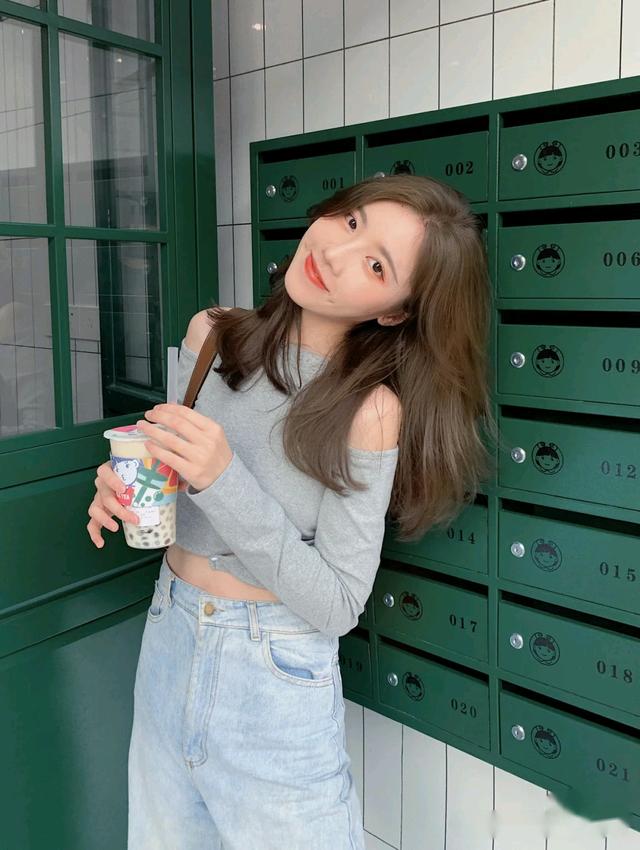 黑茶色适合什么肤色，黑茶色适合黑黄皮肤吗（显黑又土气的发色）