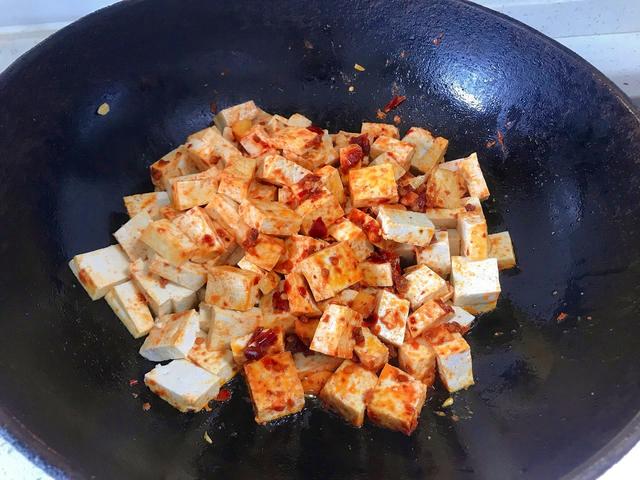 豆腐配什么菜好吃，豆腐和其他菜搭配做法（教你5种不同做法）