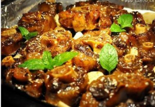 烤猪尾巴的做法，烤猪尾巴的做法大全（<附秘制蘸料配方及加工技术>）