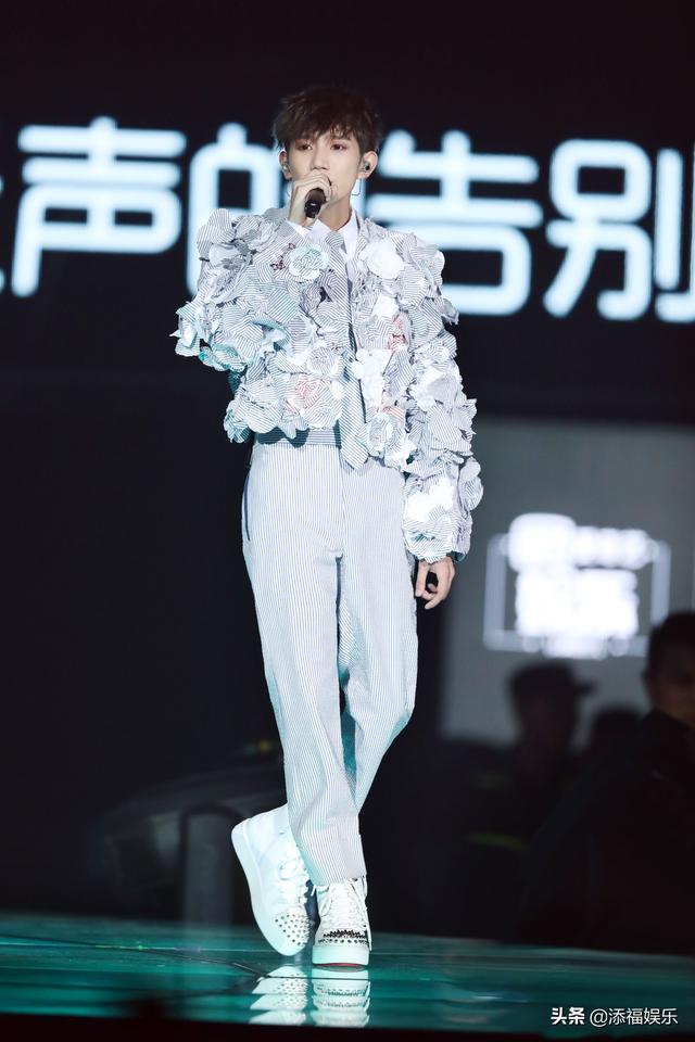 高音的歌有哪些，KTV有哪些飙高音的经典歌曲（王源夸自己唱歌真声能到high）
