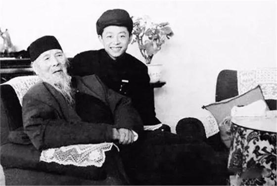 黄永玉的家,黄永玉的家乡鸟(黄永玉竟然是将门虎子)