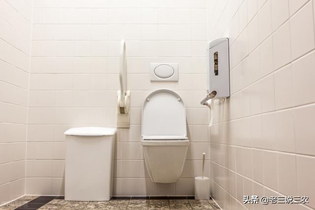 公厕除臭最有效的方法，专家教你厕所除臭的正确方法