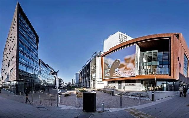 普利茅斯大学学费一年大概需要多少，普林斯顿大学学费一年多少钱（英国普利茅斯大学新增内测+国内语言班啦）