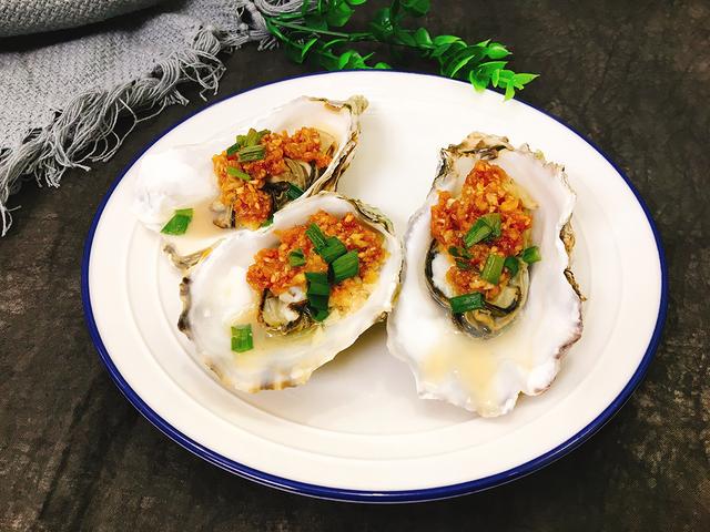 生蚝烤箱烤多久，烤生蚝的蒜蓉料配方（做对了不仅没腥味）