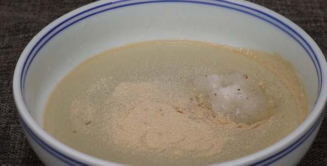 没有酵母粉可以用什么代替发酵（80岁奶奶教我土方法）