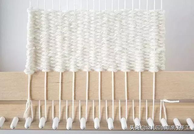 创意书签制作方法，阅读书签制作（毛线创意手工-杯垫、书签和挂饰）