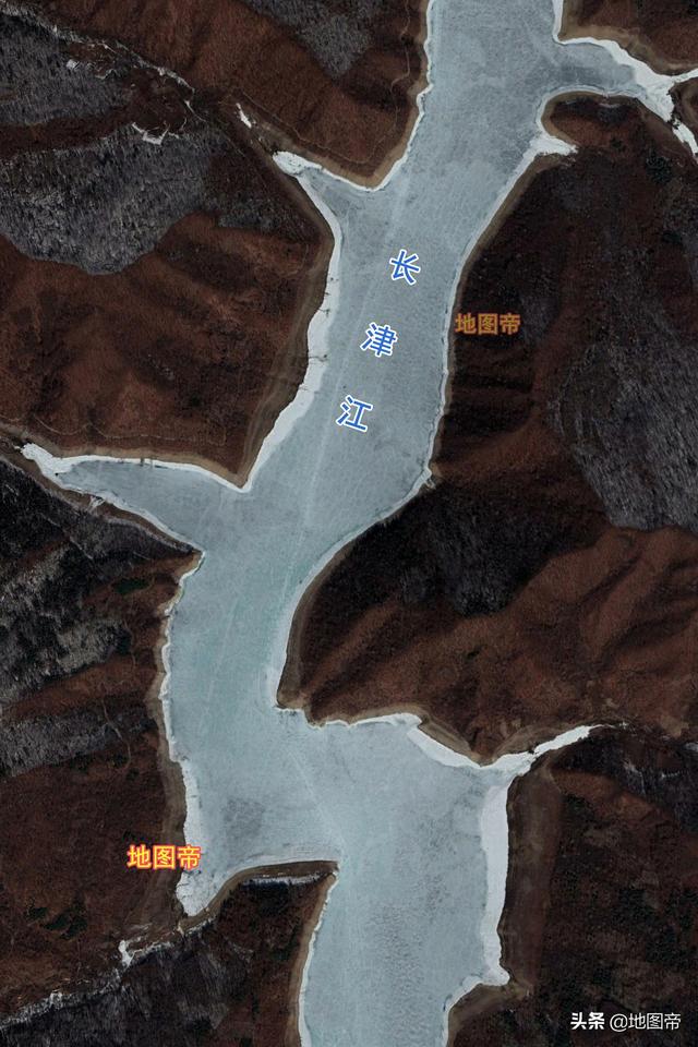 长津湖在哪个位置，长津湖在哪个位置可免费播放（朝鲜半岛长津湖在哪）