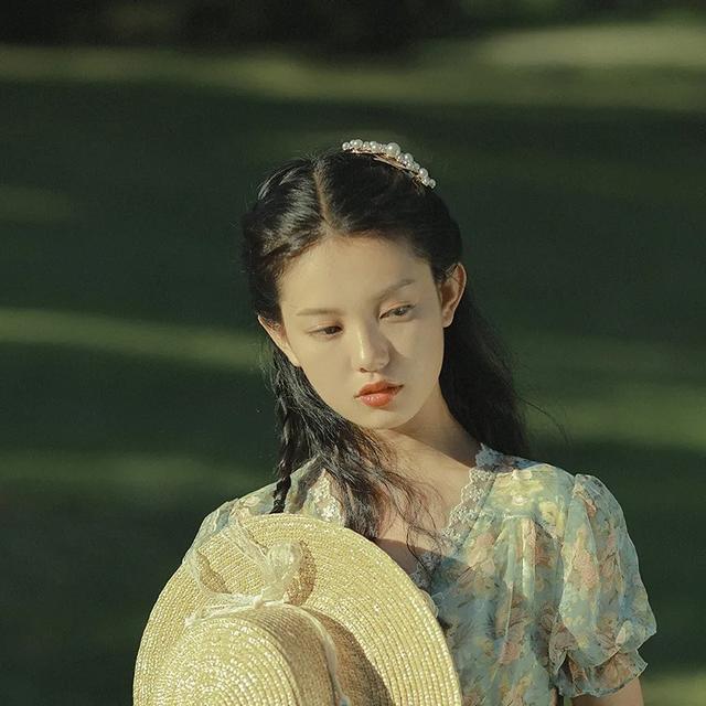 七奈:港风复古头像微信，七奈:港风复古头像（复古头像 港风）