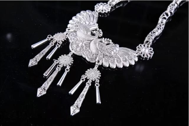 金750是什么金，au750项链是什么金（再也不怕看不懂G990、PT990…）