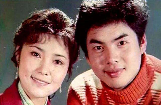 冲锋陷阵演员表，冲锋陷阵电影的女主角是谁（主演《自豪吧）