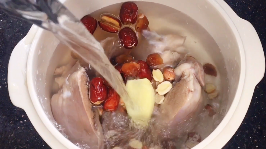 图片[3]-【安神猪心汤】做法步骤图 营养美味做法简单 常吃身体更健康-起舞食谱网