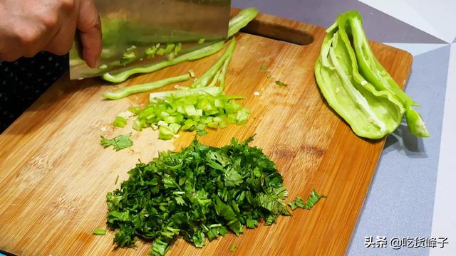 茄子可以放冰箱吗，茄子能放在冰箱里面保鲜吗（腌一腌放冰箱保存）