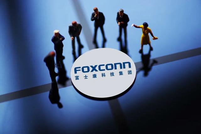 阿里巴巴为什么退市，阿里巴巴暂缓上市原因（郭台铭70亿元清仓阿里股份）