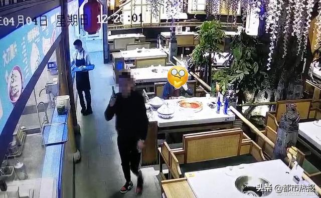 手机剧情介绍，手机剧情介绍解析（请你吃饭、介绍业务）