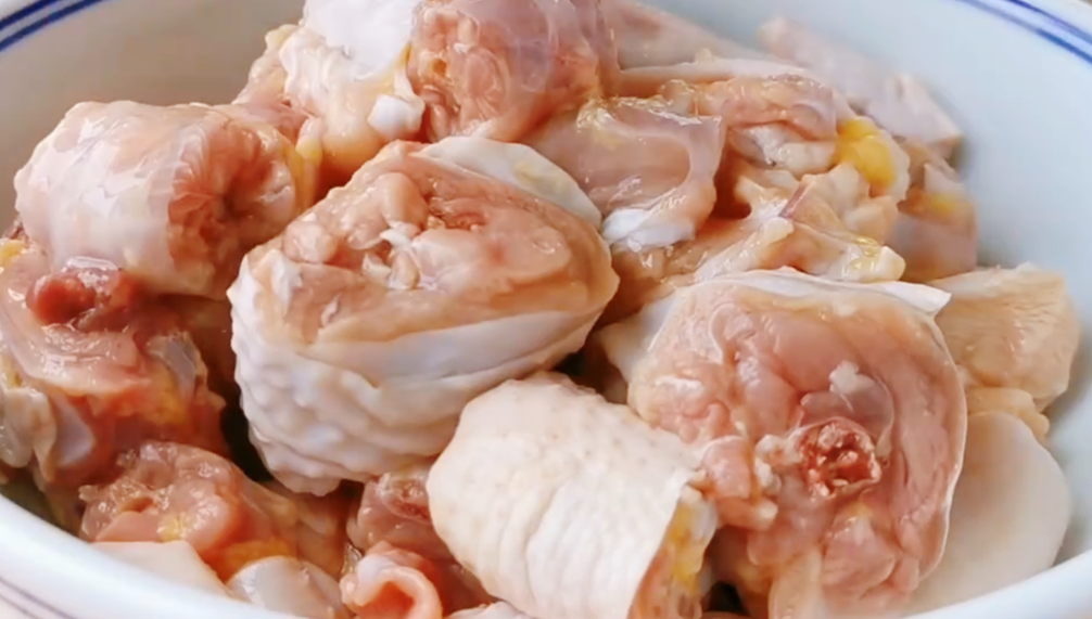 圖片[2]-【蒸香菇雞肉】做法步驟圖 鮮香嫩滑又營養(yǎng) 孩子每次都光盤-起舞食譜網(wǎng)