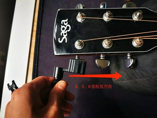 吉他琴弦怎么换，吉他怎么换琴弦（你知道如何正确地更换民谣吉他琴弦吗）