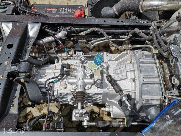 凯普特搭载的是日产zd30发动机,发动机全称为zd30d15-5n,排量为2.