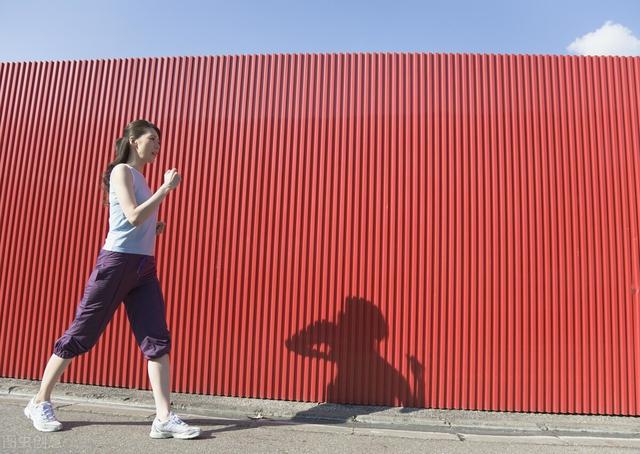 减肥最快的秘诀，悄悄告诉你如何减肥最快的秘诀（可以帮你更快地瘦下来）