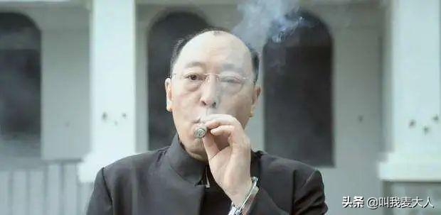 倪大红：因太丑无戏可演，娶了倪萍亲妹妹，婚后30年为何0绯闻