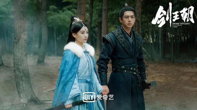 剑王朝九死蚕主角怎么得到的，九死天蚕功 剑王朝（本以为丁宁和小姨是杨过和小龙女）