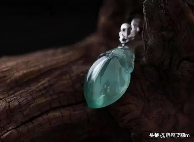 翡翠怎么分好坏，翡翠怎么分辨好坏（怎样区分一块翡翠的好与坏）