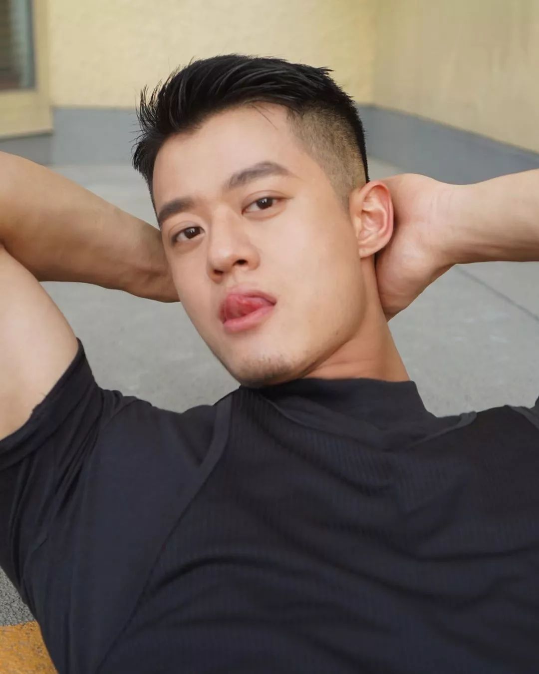 上海一姐张弦多少钱(今年这些男网红最火) - 价格百科