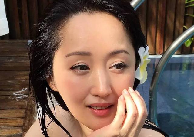 “甜歌皇后”杨钰莹和她的第一个男朋友：爱情，可以很纯洁