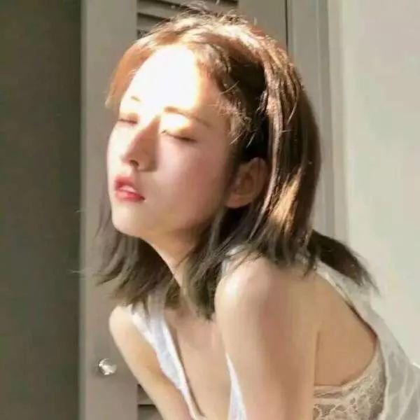 动漫帅哥美女图片，帅哥美女杂图（图王鲨鱼哥第33期33套微信头像加背景图）