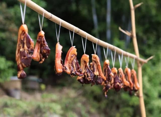 火腿和腊肉的区别，金华火腿和腊肉一样吗（最受欢迎的4种“腊肉”）