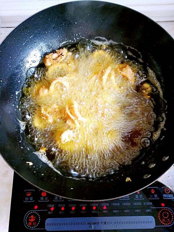 鱿鱼属于鱼类吗，鱿鱼是鱼类吗（“它”叫鱼却不是鱼）