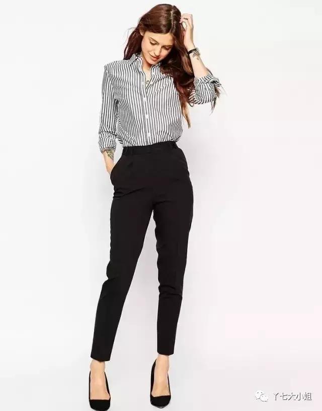 粗跟低帮高跟鞋怎么搭配裤子，气场超强的时髦组合