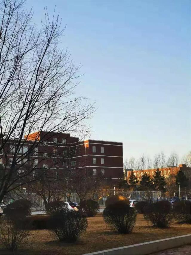 东北师范大学人文学院能三本升二本吗，东北师范大学人文学院是全日制本科学校国家承认吗（<二>东北师范大学人文学院）