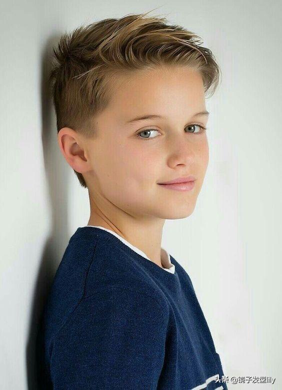 儿童男孩发型(男孩短发发型)插图(2)