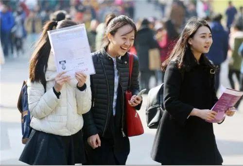 广州的艺术学校有哪些（2020广东有哪些艺术类大学）